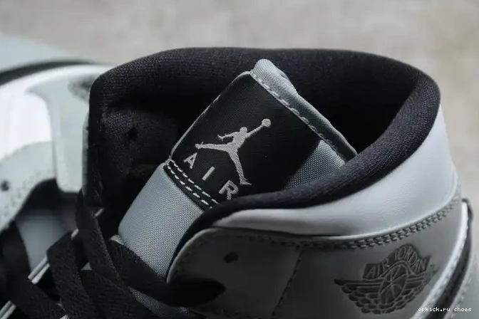 Rep 1 Light 554724-092 Jordan Mid Grey Smoke AIR 0421